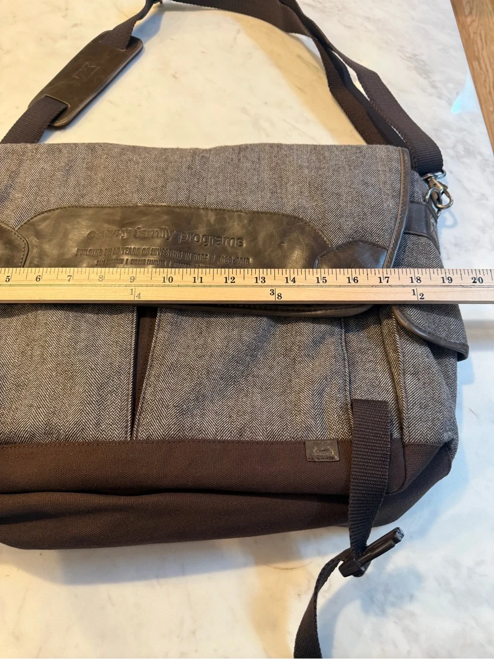 Cutter & Buck Casey Family Programs Messenger Bag Laptop Briefcase Gray NWT